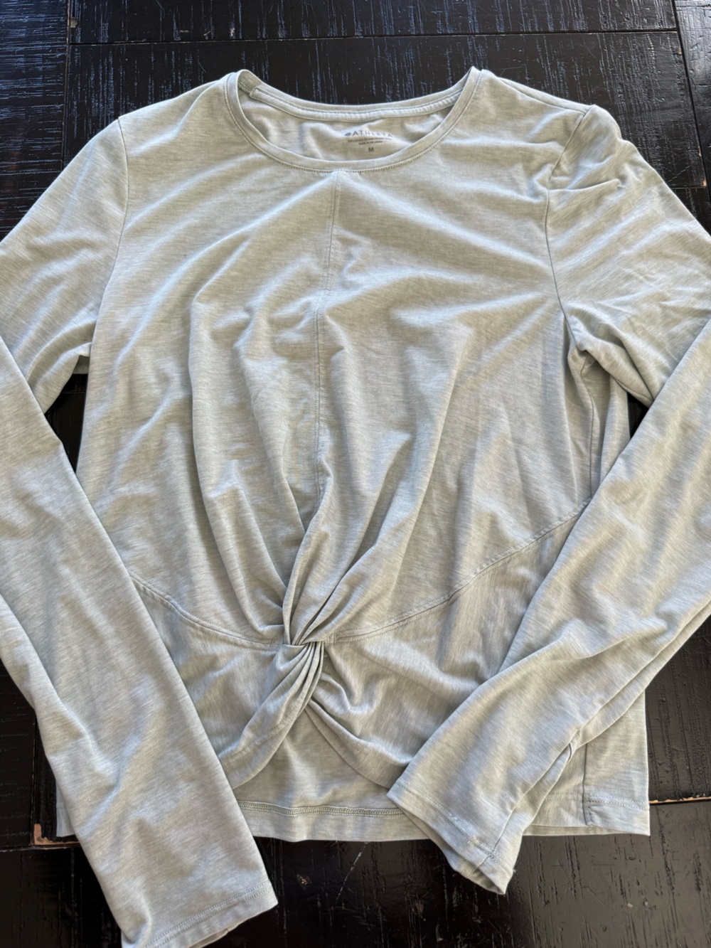 Light green Twist-Knot long sleeve top Athleta size medium